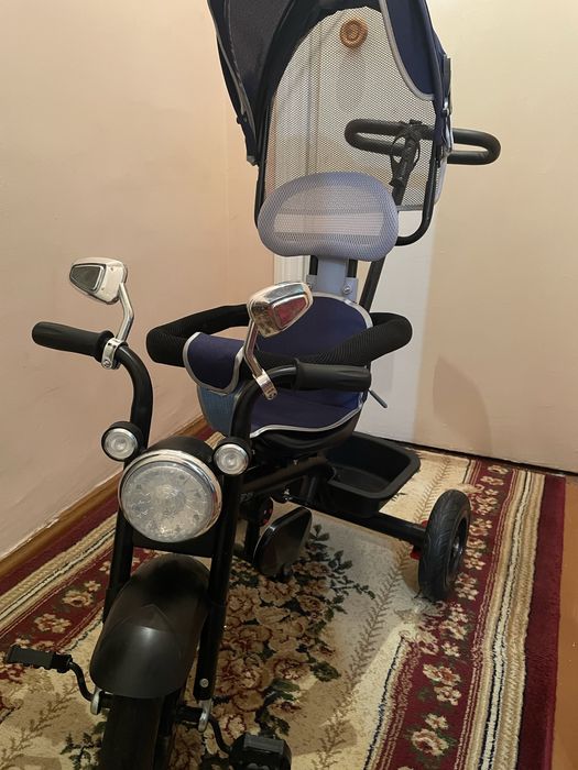 Детский велик сотилади. Вело Коляска. Трехколесный детский велосипед.