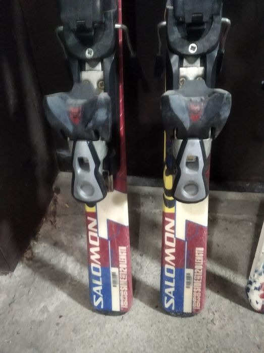 Продавам детски ски 110 и120 см. Salomon и Dynastar и щеки
