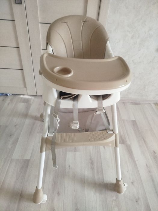 Кормящи столик сатылады