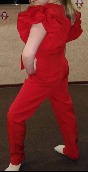 Продаём шикарный комбинезон