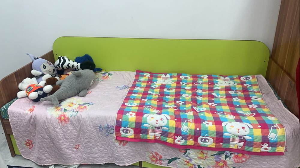 Продам детский гарнитур 30000