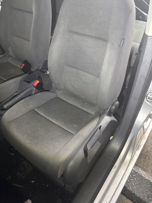 Scaune fata vw touran 2008