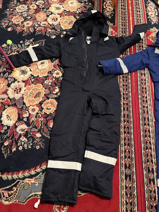 Зимний комбезы куртки обувьи