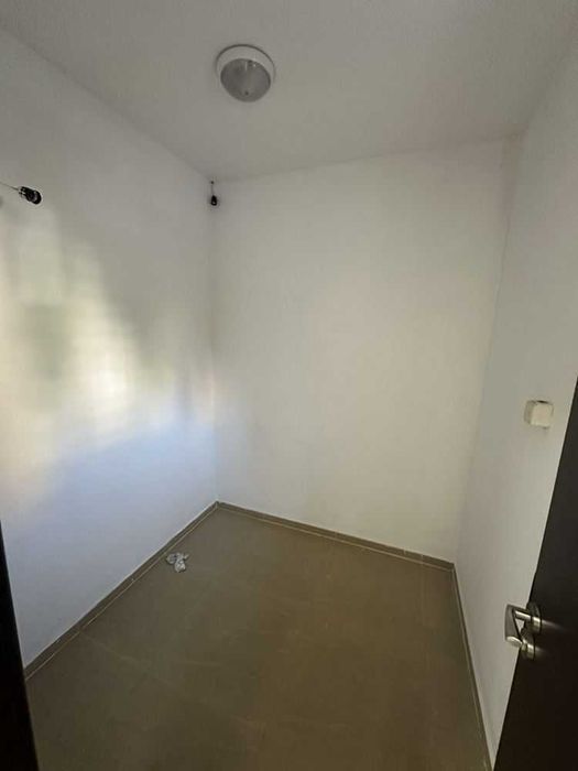 Дава се под наем Магазин в Пловдив, Тракия - 130 кв.м за 1300 € - Снимка #3