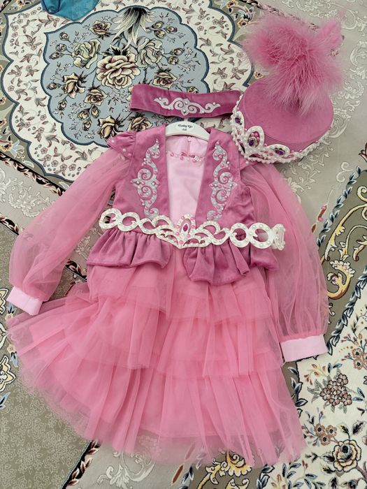 Продаю национальное платье на девочку 3-5 лет