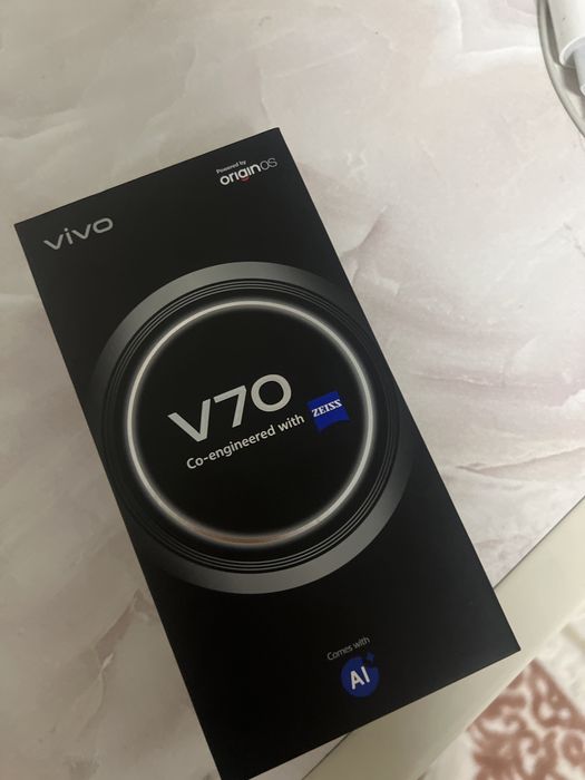 Продам Vivo V70 новый