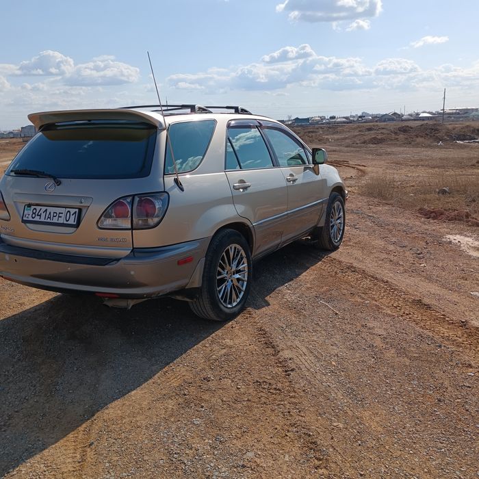 Продам лексус рх 300