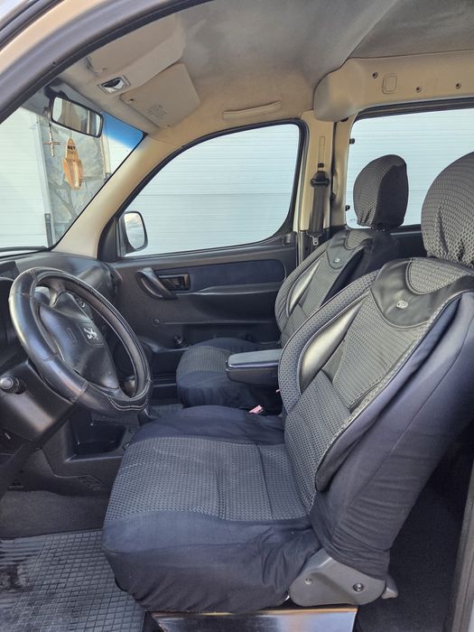 Peugeot Partner 1.6 diesel, vopsea originala fără rugina,  230000km