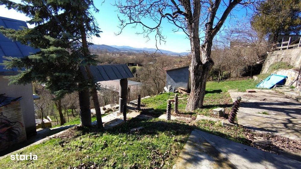 Teren intravilan de 1560 mp, front de 26 m, cu casa S+P, in Grigorescu