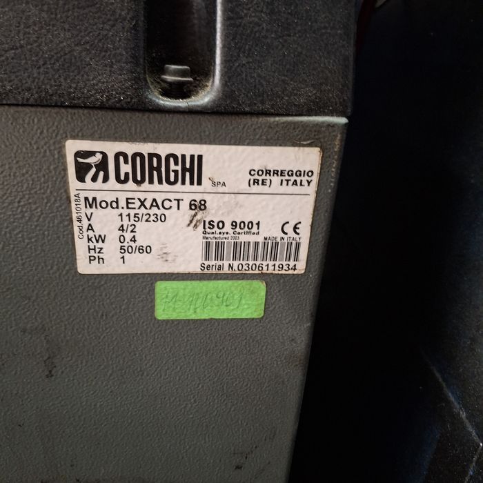 Стенд за регулиране сходимоста на автомобили