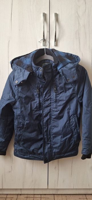 Продам куртку на мальчика весна-осень