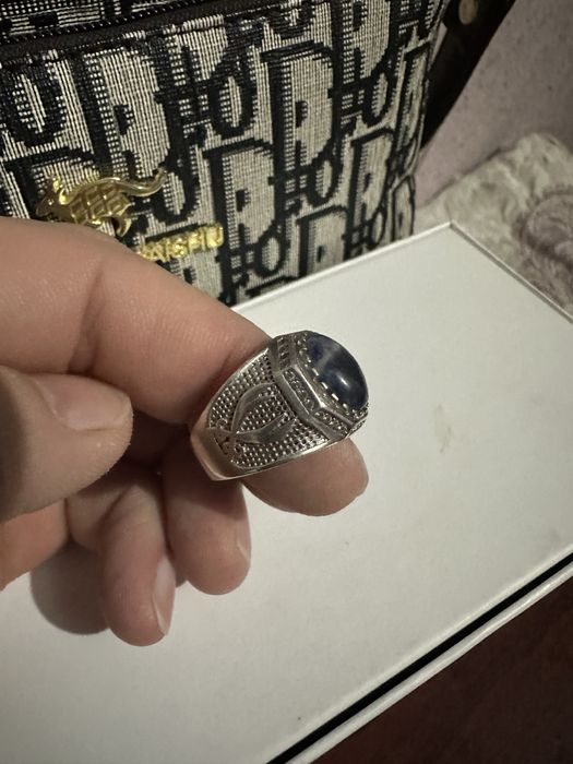 Серебро узик сотилади