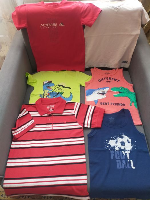 Вещи детские футболки, кофты