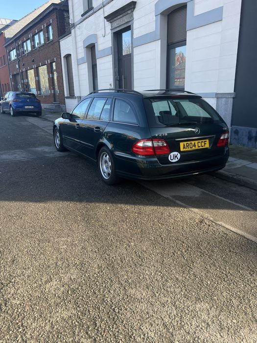 Mercedes Benz E270