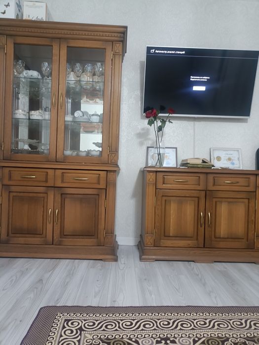 Сервант, камод. Мебель