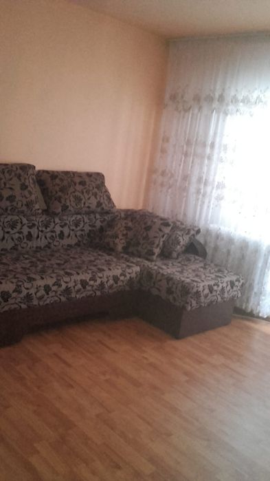 Închiriez apartament 2 camere :aer condiționat, centrala proprie