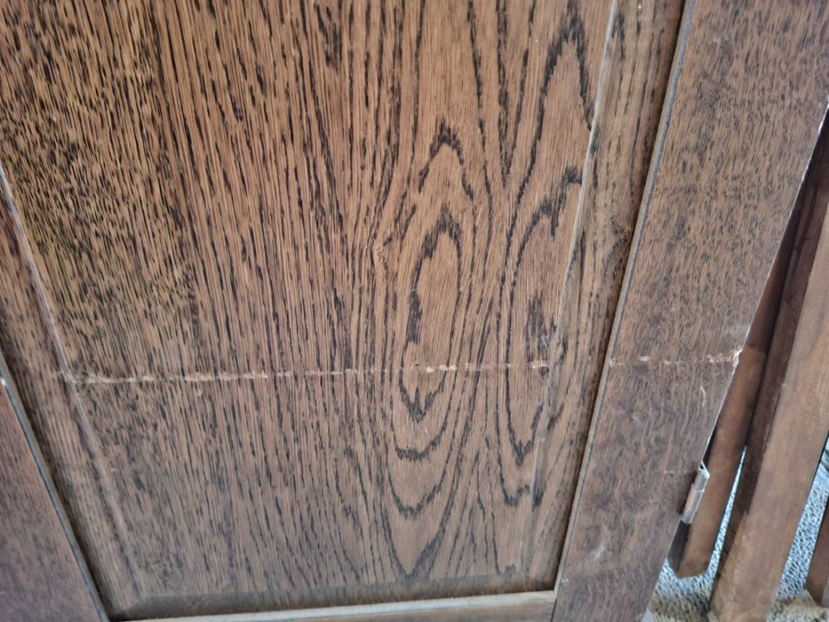 Единичен гардероб масив