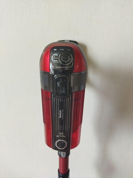 Продается беспроводной пылесос ТЕFAL