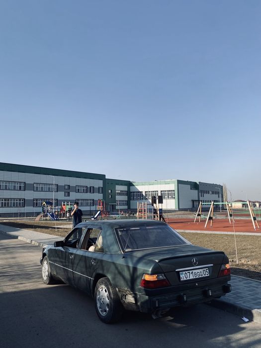 Мерседес бенс W124 E280