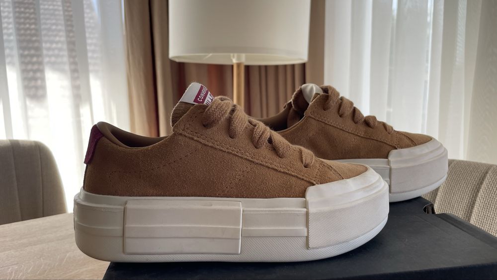 Маратонки CONVERSE