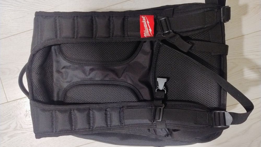 Rucsac de lucru Milwaukee