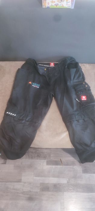 Работни панталони на Strauss