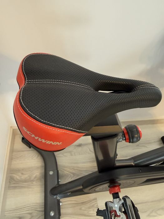 Bicicleta fitness SCHWINN 800IC