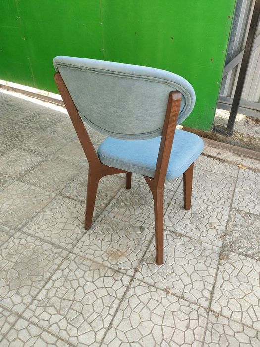 Стул обычный и высокий барный