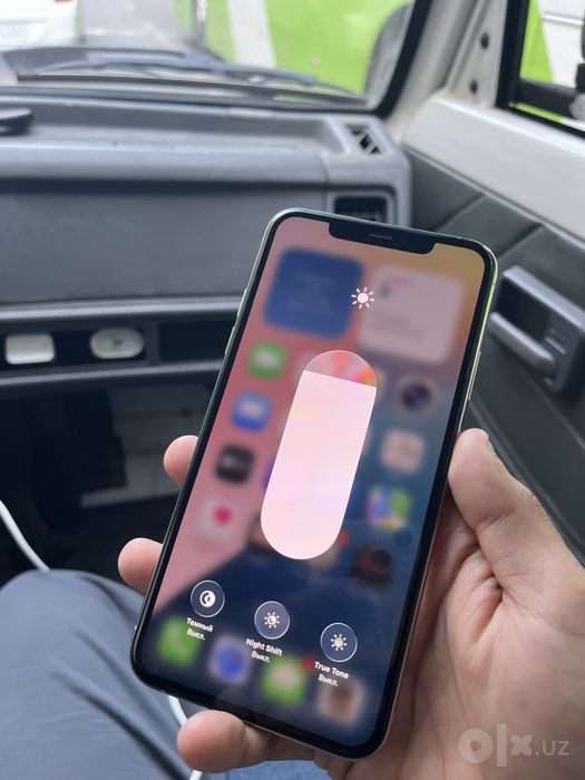 Iphone 11 pro max white