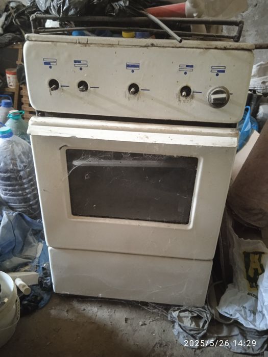 Продам дерева брус и деспе и двер и газплити