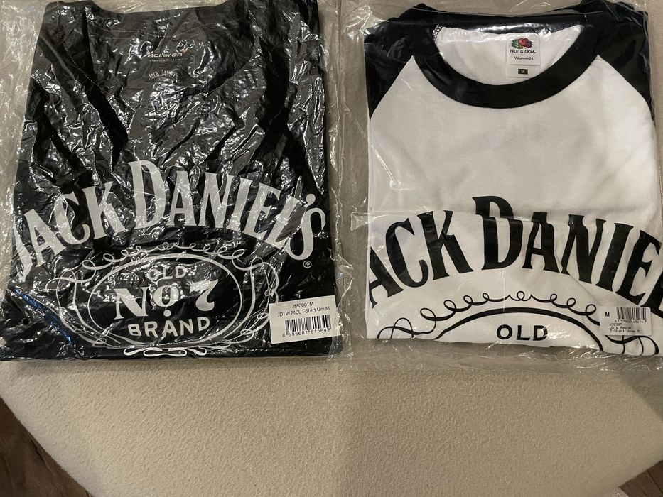 Фланелки,карти за игра и шапки с козирка на Jack Daniel’s