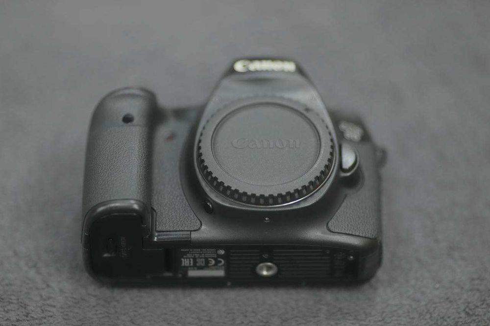 Фотоаппарат Canon EOS 6D (WG) Body