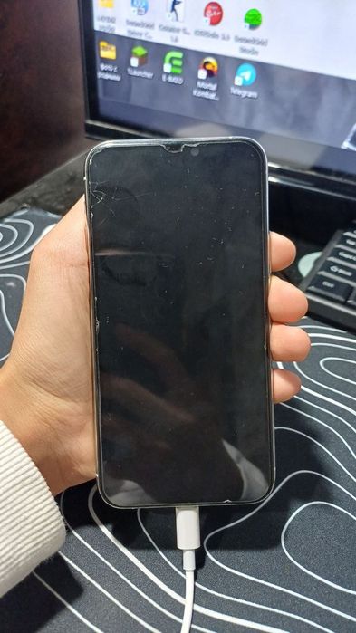 iPhone 11 pro sotiladi