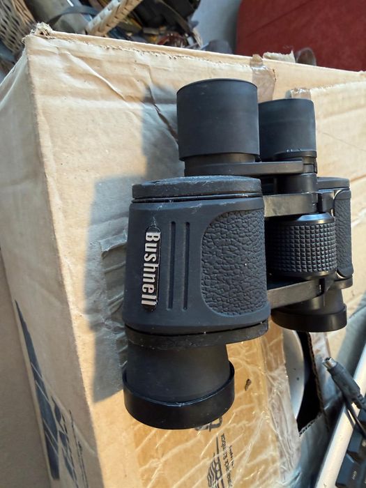 Vand binoclu bushnell 30x60 profesional