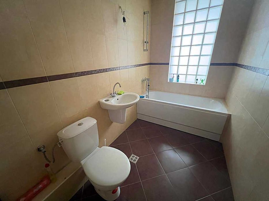 Продава се Двустаен апартамент в Бургас, Меден рудник - зона Д - 63 кв.м за 1191 €/кв.м - Снимка #11