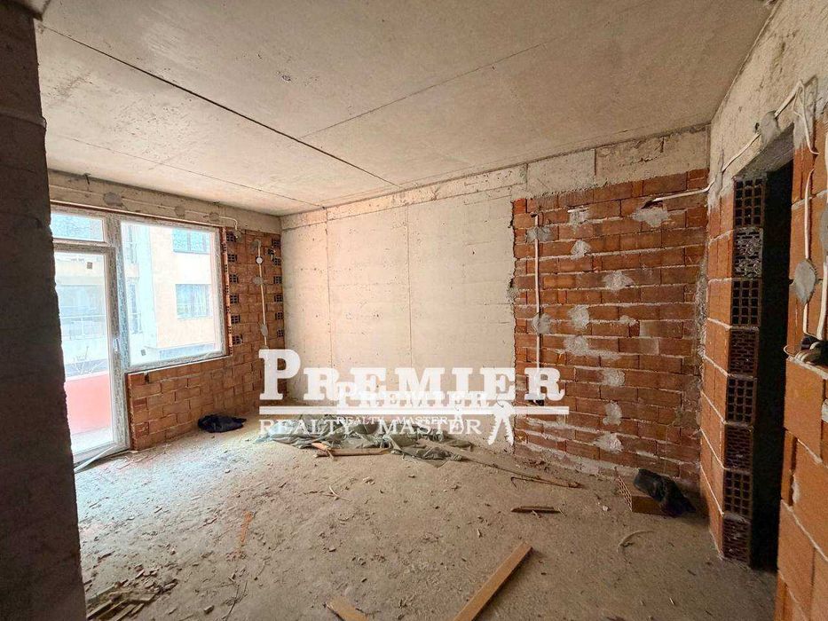 Продава се Хотел в Поморие - 430 кв.м за 415 €/кв.м - Снимка #4