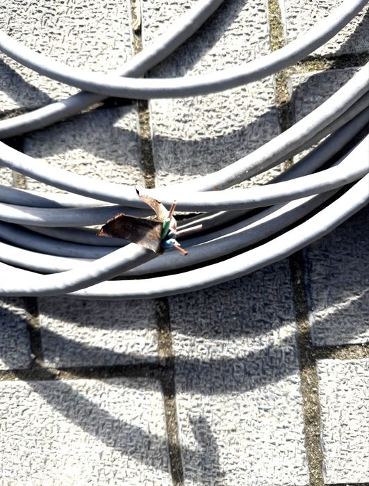 Cablu electric cupru 3x2,5 protectie metalica subteran