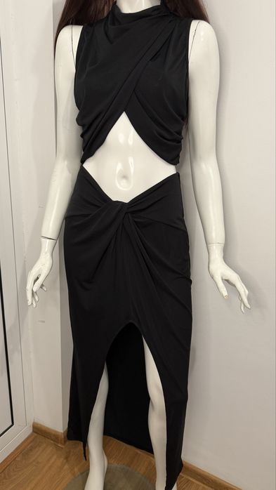 Комлект от пола с цепка с бюстие