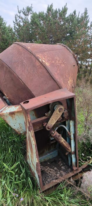 Продам бетономешалку