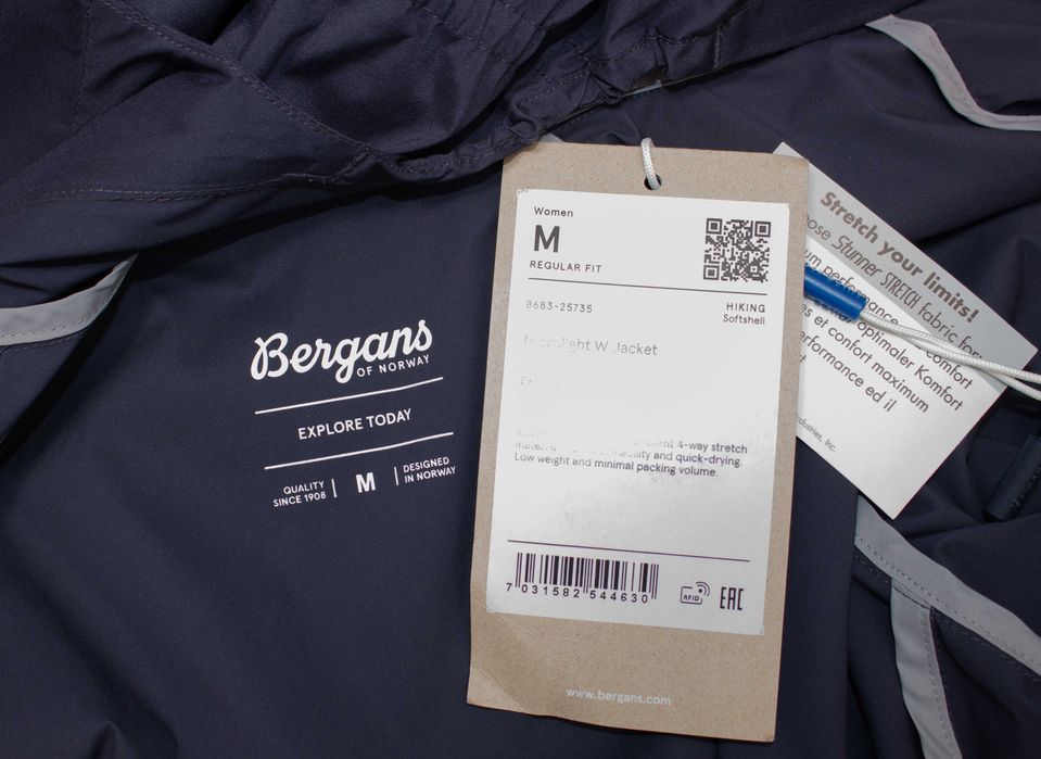 BERGANS Microlight Jacket дамско яке много тънко с качулка ветровка М ново