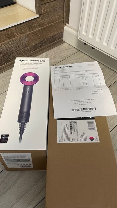 Dyson HD08 - Iron Fuchsia , sigilat cu factură !