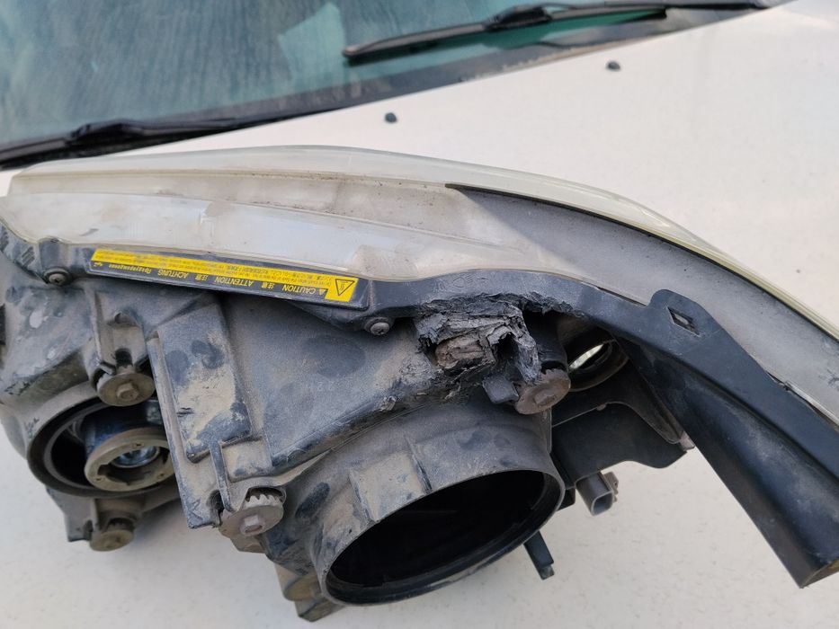 Фары на б/у на Камри 50