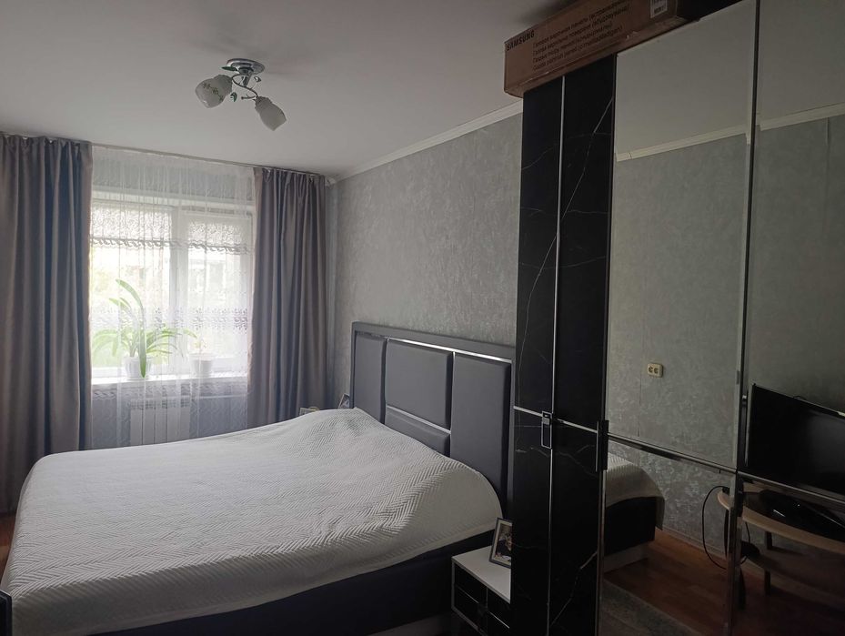 3-комнатная квартира, 58.2 м², Строительная