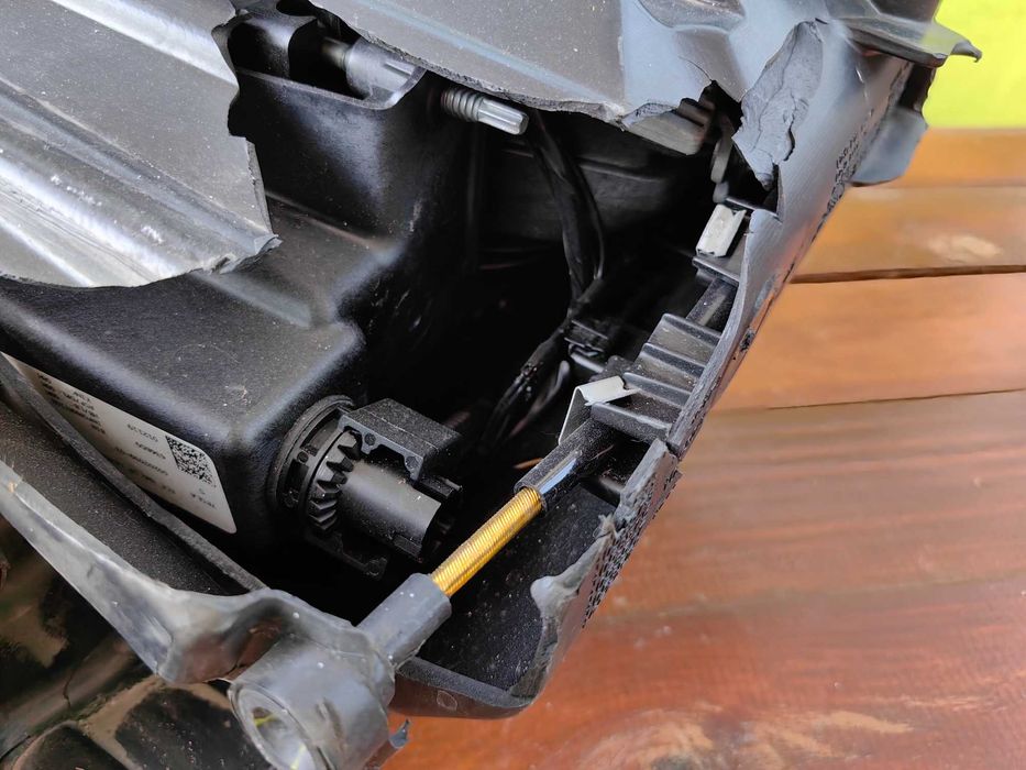 Десен фар Tesla Model S Full LED Facelift / Фар Тесла Модел С