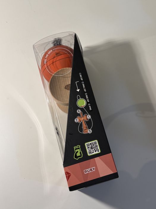 Kendama Sweets Ruby Turbo Shape (Nu Miguel Broken Shape)