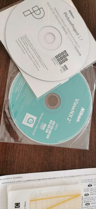 Nikon D7000 почти нов