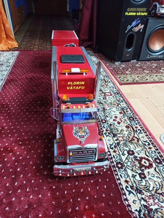 Camion convertit cu Radiocomanda Mack Bruder