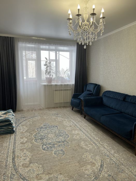 Продам диван с креслами