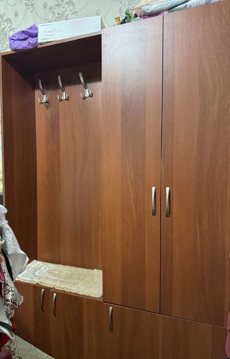 Шифоньер для прихожей