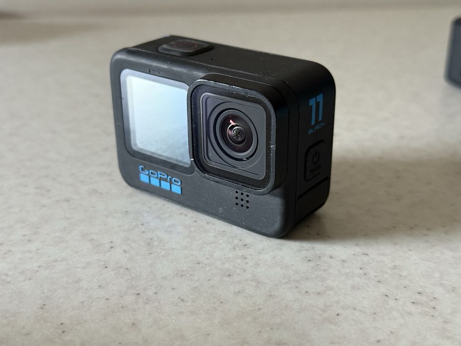 Go Pro Hero 11 mini si GoPro Hero 11 Black enduro baterii accesorii ventuza ham prinderi merg si pe Dji Action sau Insta360  incarcatoare